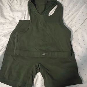 SETactive luxform top and shorts set
